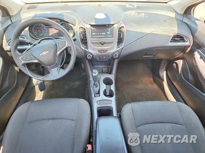Zdjęcie 8 z 12 samochodu: 2018 CHEVROLET CRUZE LT VIN:3G1BE6SMXJS633637 - miniatura