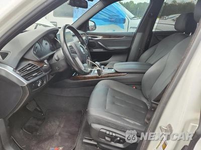 Zdjęcie 7 z 13 samochodu: 2018 BMW X5 SDRIVE35I VIN:5UXKR2C55J0X07578 - miniatura