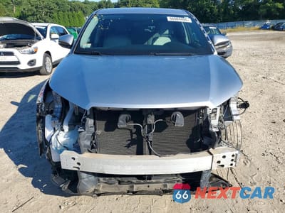 Piąte zdjęcie samochodu w środku: 2015 TOYOTA HIGHLANDER LE PLUS VIN:5TDBKRFH6FS113638 - miniatura
