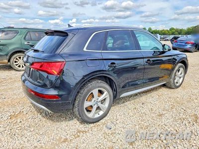 Trzecie zdjęcie samochodu z tyłu: 2020 AUDI Q5 PRESTIGE VIN:WA1CNAFY8L2088770 - miniatura