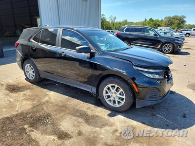 Czwarte zdjęcie samochodu z boku: 2023 CHEVROLET EQUINOX LS VIN:3GNAXHEG6PL128025 - miniatura