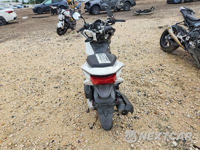 Czwarte zdjęcie samochodu z boku: 2015 HONDA PCX 150 VIN:RLHKF1802FY002103 - miniatura