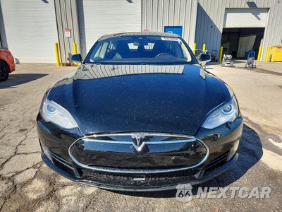Piąte zdjęcie samochodu w środku: 2015 TESLA MODEL S 70D VIN:5YJSA1S26FF084295 - miniatura