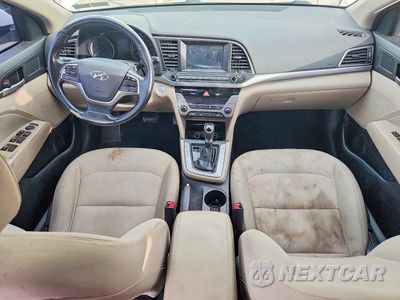 Zdjęcie 8 z 12 samochodu: 2017 HYUNDAI ELANTRA SE VIN:5NPD84LF5HH076961 - miniatura