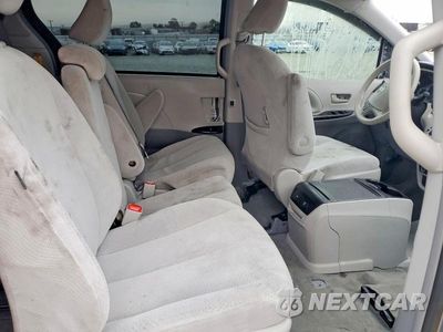 Zdjęcie 11 z 14 samochodu: 2014 TOYOTA SIENNA XLE 8-PASSENGER VIN:5TDYK3DC1ES499818 - miniatura