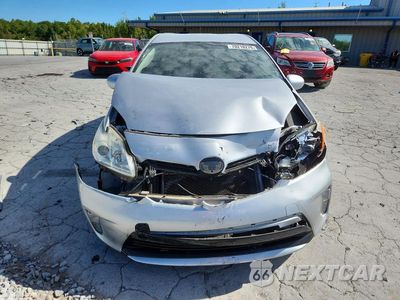 Piąte zdjęcie samochodu w środku: 2013 TOYOTA PRIUS THREE VIN:JTDKN3DU0D5601698 - miniatura
