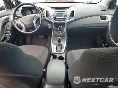 Zdjęcie 8 z 12 samochodu: 2016 HYUNDAI ELANTRA VALUE EDITION VIN:5NPDH4AEXGH679946 - miniatura