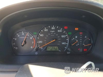 Zdjęcie 9 z 13 samochodu: 2002 HONDA ACCORD EX VIN:1HGCG56622A037261 - miniatura