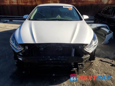 Piąte zdjęcie samochodu w środku: 2019 HYUNDAI SONATA SE VIN:5NPE24AF4KH795683 - miniatura