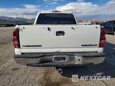 Zdjęcie 6 z 12 samochodu: 2005 CHEVROLET SILVERADO C1500 VIN:2GCEC13T151378218 - miniatura