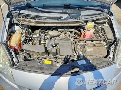 Zdjęcie 11 z 12 samochodu: 2015 TOYOTA PRIUS FOUR VIN:JTDKN3DU0F0431438 - miniatura