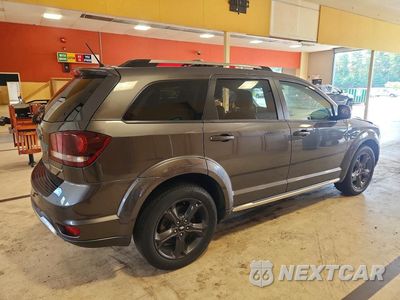Trzecie zdjęcie samochodu z tyłu: 2018 DODGE JOURNEY CROSSROAD VIN:3C4PDDGG3JT388486 - miniatura