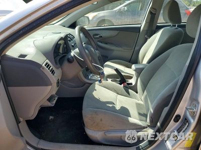 Zdjęcie 7 z 12 samochodu: 2010 TOYOTA COROLLA LE VIN:2T1BU4EE0AC393918 - miniatura