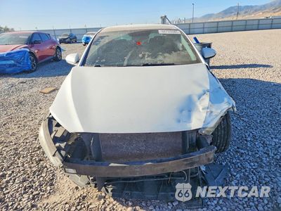 Piąte zdjęcie samochodu w środku: 2017 HYUNDAI ELANTRA SE VIN:5NPD84LF2HH159358 - miniatura