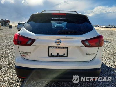 Zdjęcie 6 z 13 samochodu: 2017 NISSAN ROGUE SPORT SL VIN:JN1BJ1CR6HW114845 - miniatura