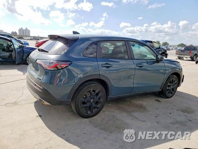 Trzecie zdjęcie samochodu z tyłu: 2024 HONDA HR-V SPORT VIN:3CZRZ1H54RM705715 - miniatura