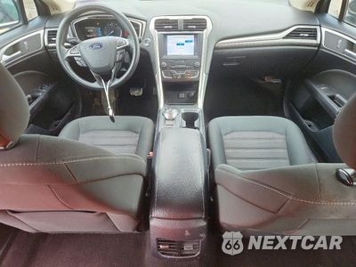 Zdjęcie 8 z 13 samochodu: 2019 FORD FUSION SE VIN:3FA6P0T9XKR253951 - miniatura