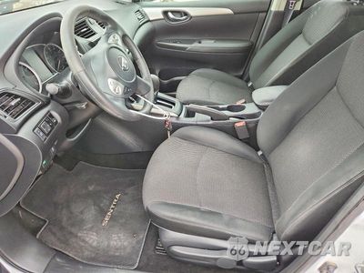 Zdjęcie 7 z 12 samochodu: 2019 NISSAN SENTRA S VIN:3N1AB7AP1KY327926 - miniatura