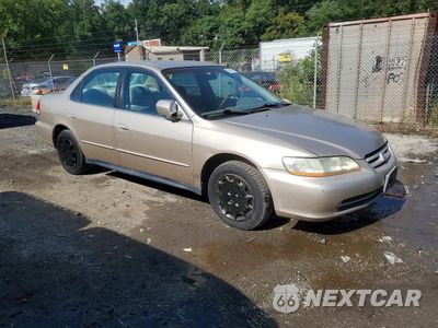 Czwarte zdjęcie samochodu z boku: 2002 HONDA ACCORD LX VIN:1HGCG56442A016801 - miniatura