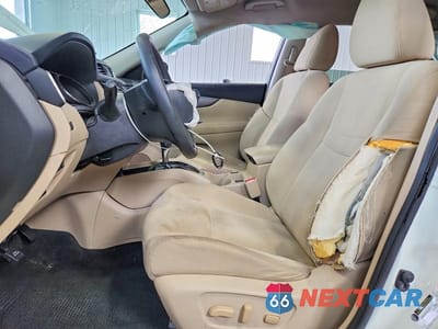 Zdjęcie 7 z 14 samochodu: 2016 NISSAN ROGUE SV VIN:KNMAT2MVXGP667589 - miniatura