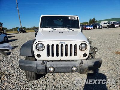 Piąte zdjęcie samochodu w środku: 2017 JEEP WRANGLER UNLIMITED SPORT VIN:1C4BJWDG0HL639344 - miniatura