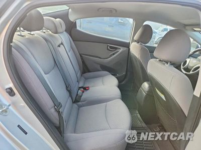 Zdjęcie 10 z 12 samochodu: 2016 HYUNDAI ELANTRA SE VIN:5NPDH4AE9GH677041 - miniatura
