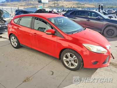 Czwarte zdjęcie samochodu z boku: 2013 FORD FOCUS SE VIN:1FADP3K28DL190752 - miniatura