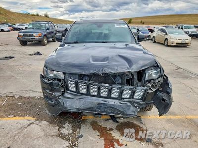 Piąte zdjęcie samochodu w środku: 2018 JEEP GRAND CHEROKEE LAREDO VIN:1C4RJFAG4JC190288 - miniatura