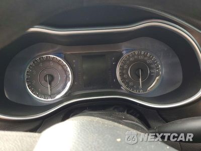 Zdjęcie 9 z 12 samochodu: 2015 CHRYSLER 200 LIMITED VIN:1C3CCCAB1FN723121 - miniatura