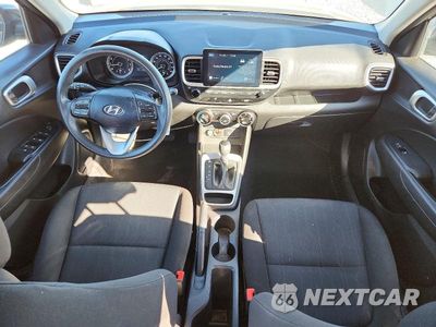 Zdjęcie 8 z 13 samochodu: 2020 HYUNDAI VENUE SE VIN:KMHRB8A33LU026271 - miniatura
