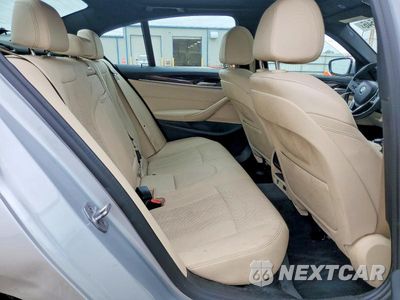 Zdjęcie 10 z 12 samochodu: 2021 BMW 530 XI VIN:WBA13BJ09MCF67690 - miniatura