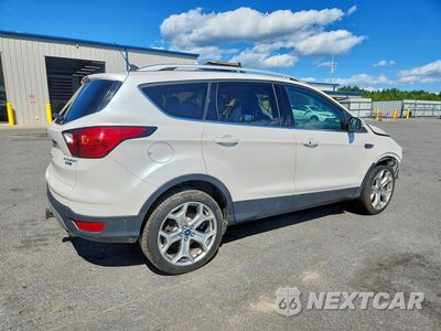 Trzecie zdjęcie samochodu z tyłu: 2019 FORD ESCAPE TITANIUM VIN:1FMCU9J95KUA48586 - miniatura