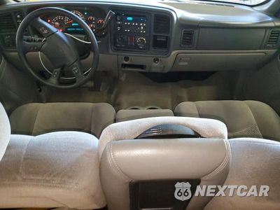Zdjęcie 8 z 13 samochodu: 2005 CHEVROLET TAHOE K1500 VIN:1GNEK13T45J103734 - miniatura