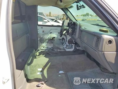 Zdjęcie 10 z 12 samochodu: 2005 CHEVROLET SILVERADO C1500 VIN:1GCEC14T45Z335479 - miniatura