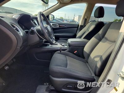Zdjęcie 7 z 14 samochodu: 2019 NISSAN PATHFINDER SV VIN:5N1DR2MM8KC607065 - miniatura