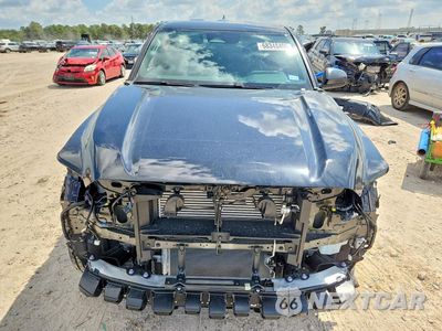 Piąte zdjęcie samochodu w środku: 2026 TOYOTA TACOMA SR VIN:3TYLD5KN2TT027097 - miniatura