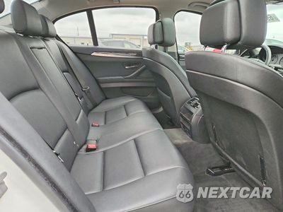 Zdjęcie 10 z 12 samochodu: 2012 BMW 528 XI VIN:WBAXH5C50CDW09692 - miniatura