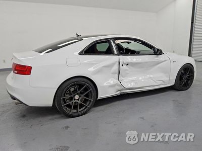 Trzecie zdjęcie samochodu z tyłu: 2017 AUDI S5 VIN:WAUC4AFR7HA001484 - miniatura