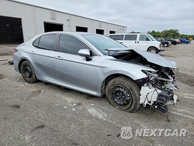 Czwarte zdjęcie samochodu z boku: 2023 TOYOTA CAMRY LE VIN:4T1C31AK7PU617145 - miniatura