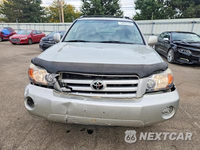 Piąte zdjęcie samochodu w środku: 2004 TOYOTA HIGHLANDER BASE VIN:JTEEP21A640006701 - miniatura