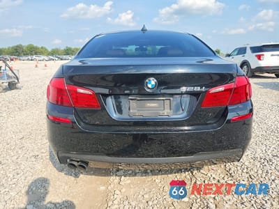 Zdjęcie 6 z 12 samochodu: 2012 BMW 528 XI VIN:WBAXH5C5XCC595273 - miniatura