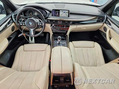 Zdjęcie 8 z 13 samochodu: 2018 BMW X5 XDRIVE50I VIN:5UXKR6C54J0U15461 - miniatura