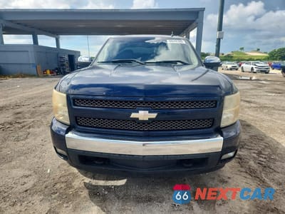 Piąte zdjęcie samochodu w środku: 2008 CHEVROLET SILVERADO C1500 VIN:2GCEC13J881161977 - miniatura