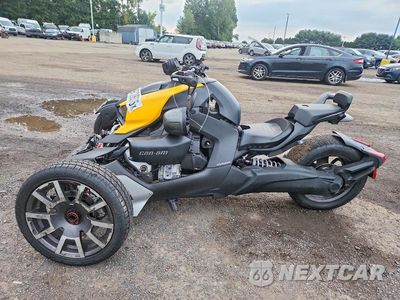 Trzecie zdjęcie samochodu z tyłu: 2021 CAN-AM RYKER RALLY EDITION VIN:3JB2GEG21MJ001559 - miniatura