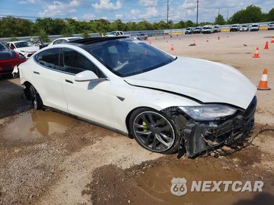 Czwarte zdjęcie samochodu z boku: 2015 TESLA MODEL S 70D VIN:5YJSA1S25FF096082 - miniatura