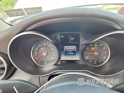 Zdjęcie 9 z 12 samochodu: 2015 MERCEDES-BENZ C 300 4MATIC VIN:55SWF4KB4FU008934 - miniatura