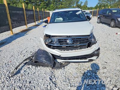 Piąte zdjęcie samochodu w środku: 2024 VOLKSWAGEN TIGUAN SE R-LINE BLACK VIN:3VV8B7AX2RM150690 - miniatura