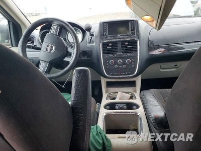 Zdjęcie 8 z 13 samochodu: 2014 DODGE GRAND CARAVAN SXT VIN:2C4RDGCG6ER253849 - miniatura