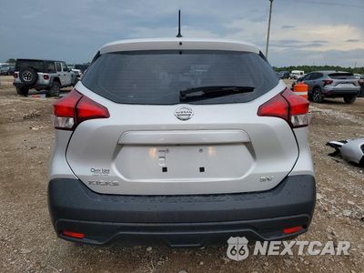 Zdjęcie 6 z 13 samochodu: 2018 NISSAN KICKS SV VIN:3N1CP5CU4JL509522 - miniatura