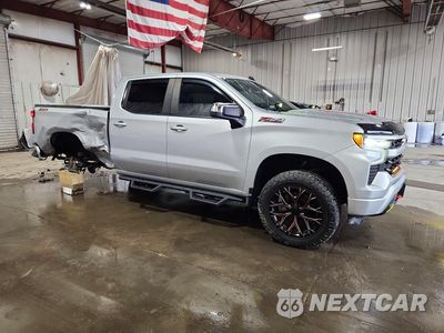 Czwarte zdjęcie samochodu z boku: 2022 CHEVROLET SILVERADO K1500 RST VIN:1GCUDEED9NZ522059 - miniatura